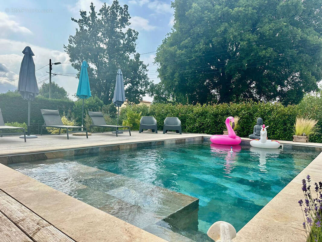 Maison à SAINT-CEZAIRE-SUR-SIAGNE