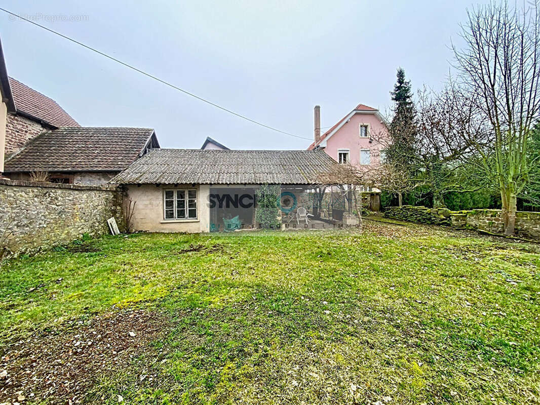 Maison de caractère avec dépendances et vaste terrain ? Un bien rare au coeur de Niederhaslach - photo 14