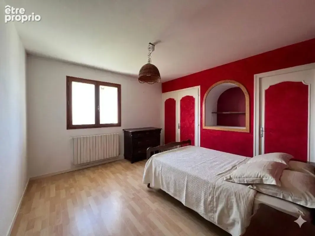À VENDRE – SAINT-EUSÈBE (74150) - Maison familiale avec vue panoramique - photo 12
