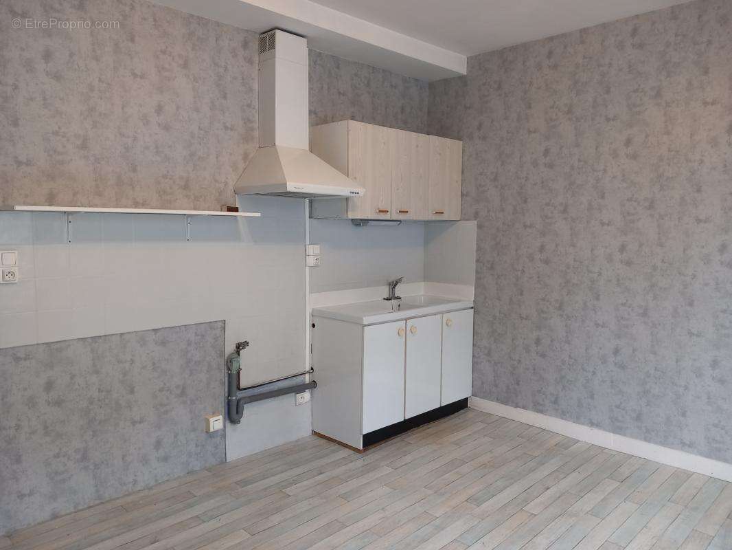 Appartement à RUFFEC