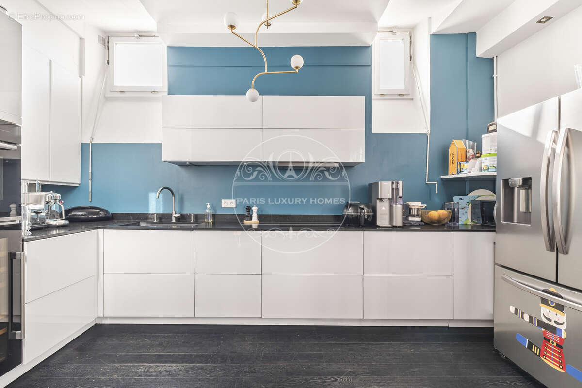 Appartement à PARIS-2E