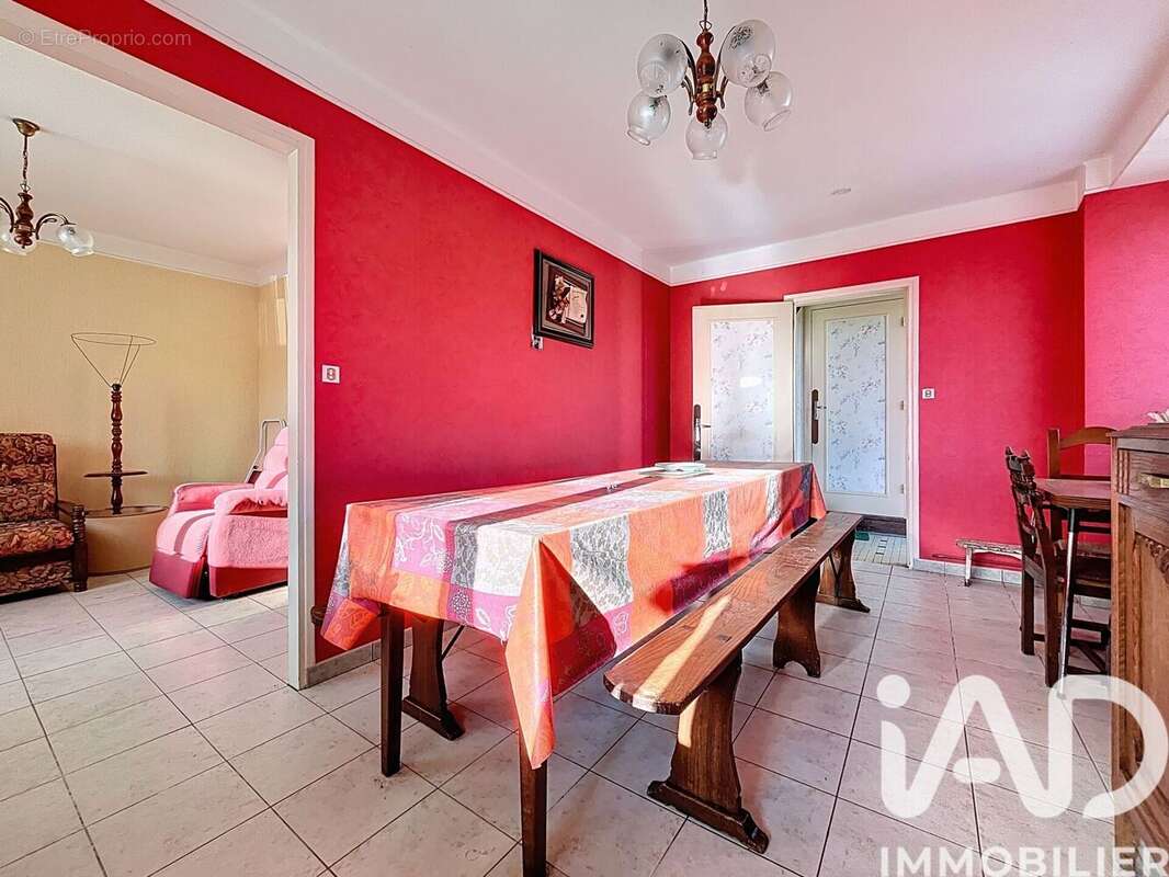 Photo 4 - Maison à EPINIAC