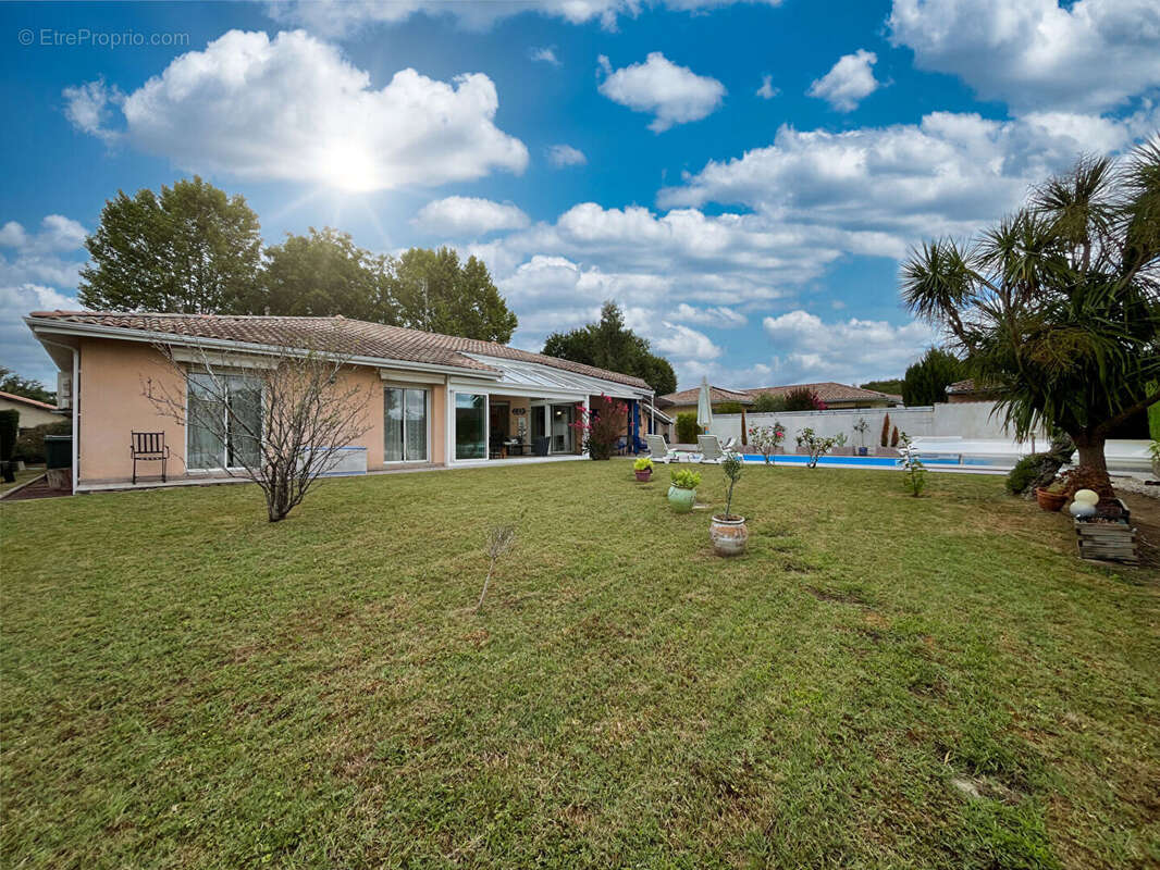 Maison à SAINT-GEOURS-DE-MAREMNE