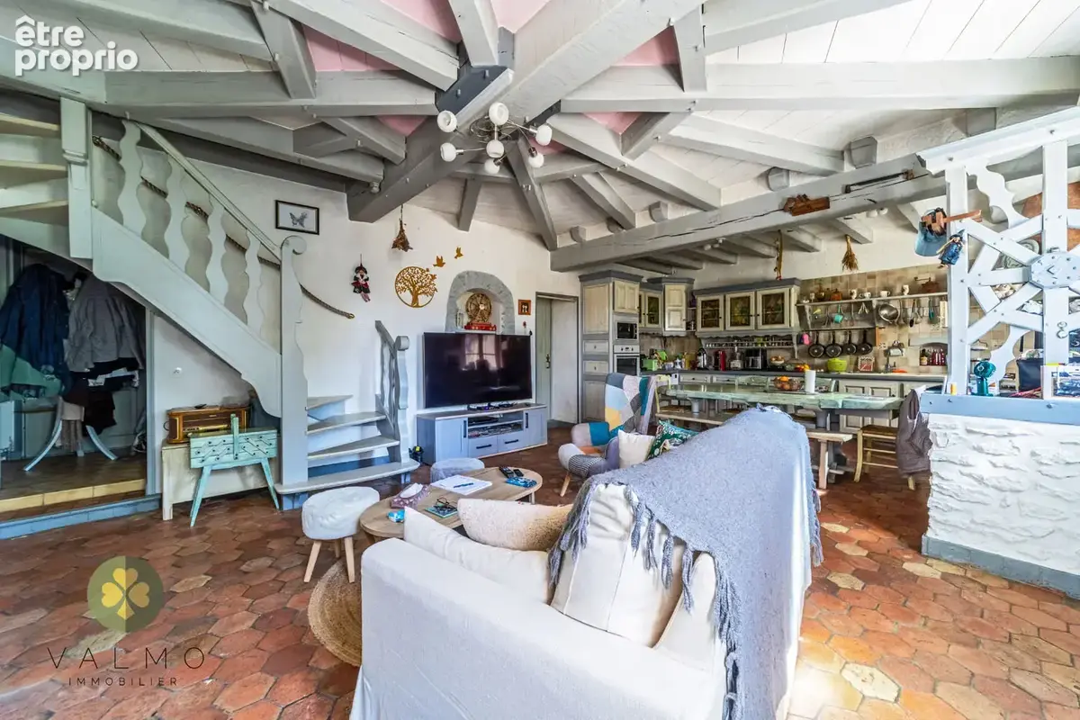 Gambais   sublime maison en pierre avec dépendances - photo 6