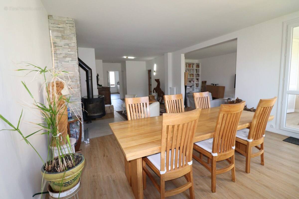 Appartement à LOUVECIENNES