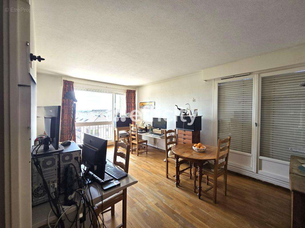 Appartement à MAUREPAS