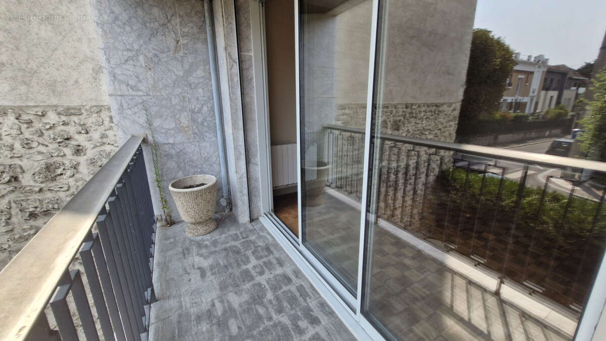 Appartement à ENGHIEN-LES-BAINS