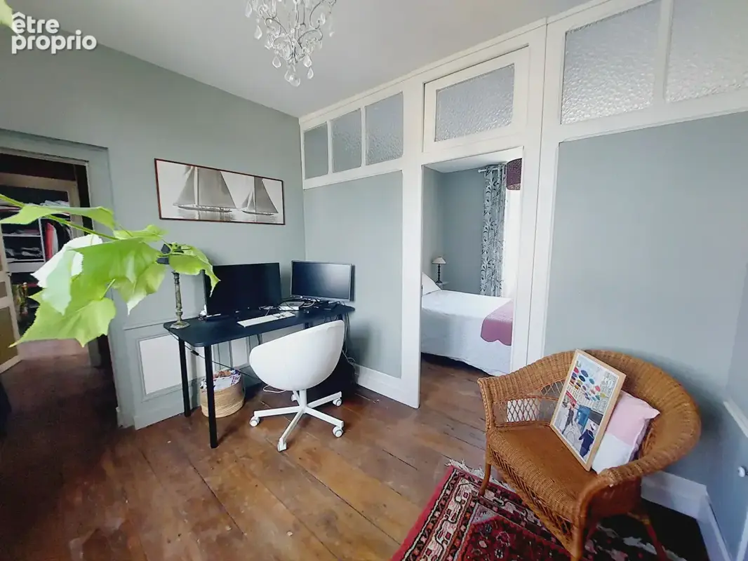 Maison Montreuil Le Gast 8 pièce(s) 129 m2 - photo 10