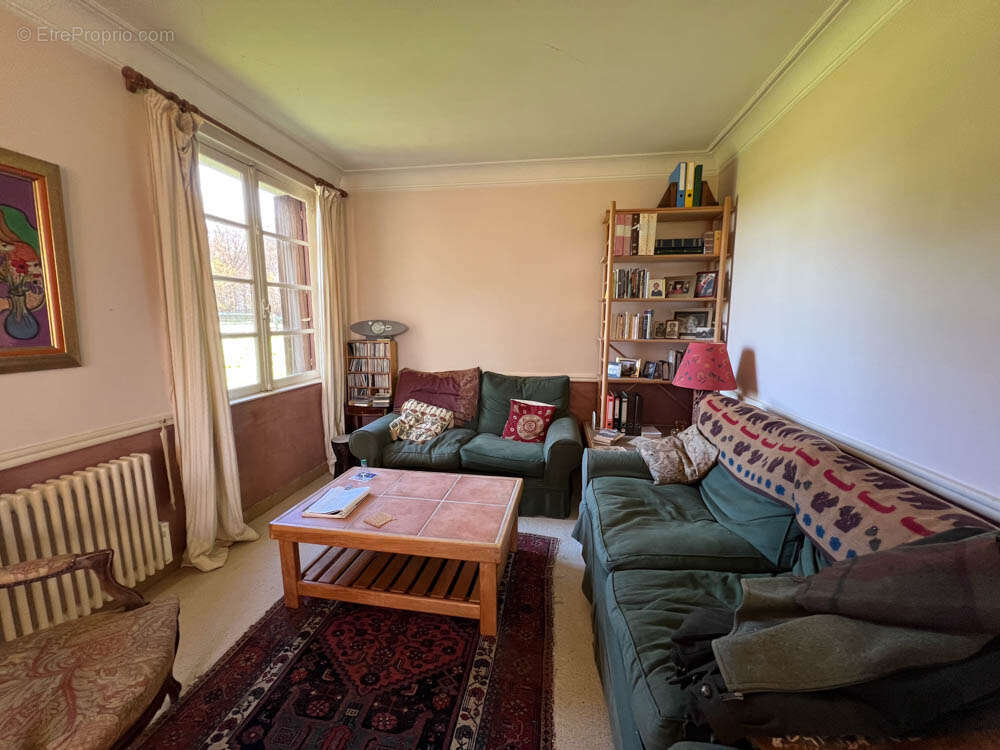 Maison à GUERQUESALLES