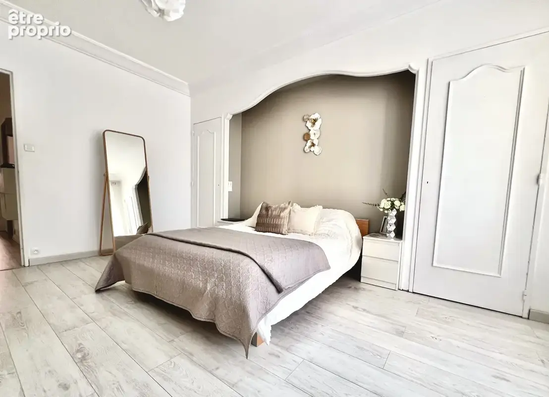 Saint‑Étienne - Quartier Cité du Design - T5 traversant 123 m2 - Séjour 50 m2 - Double balcon - Garage 27 m2 - photo 5