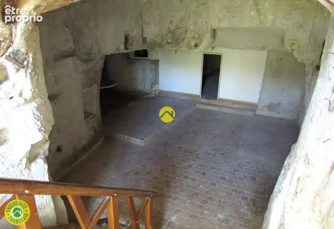 Maison + dépendance troglodyte - photo 13
