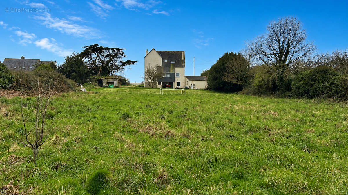 Maison à PLOZEVET