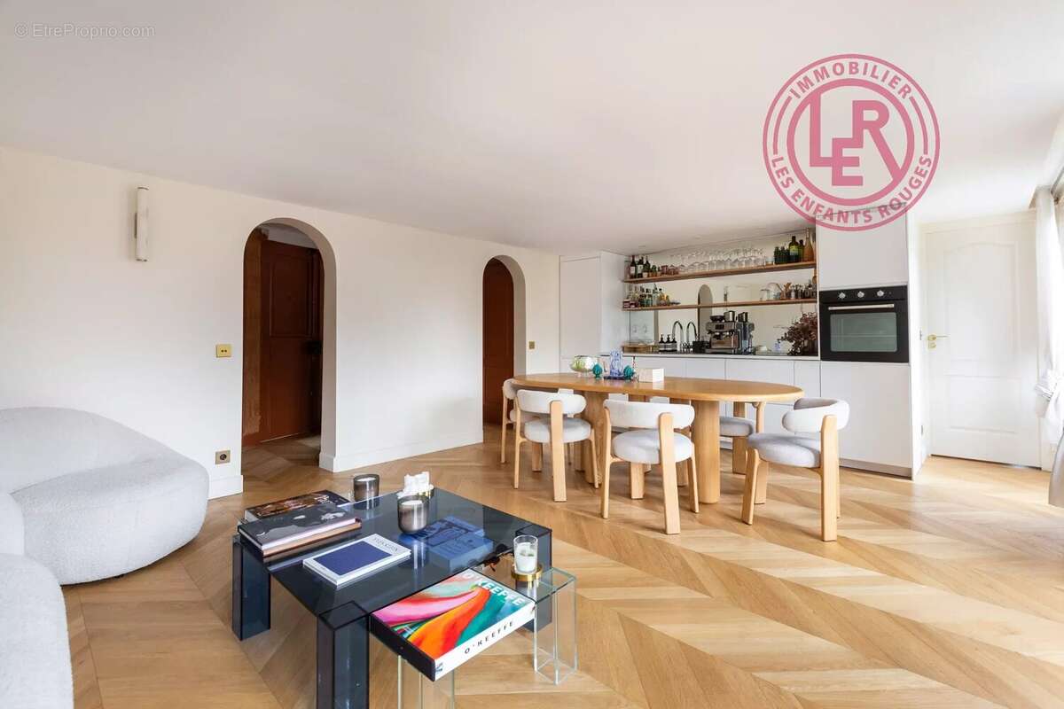 Appartement à PARIS-10E