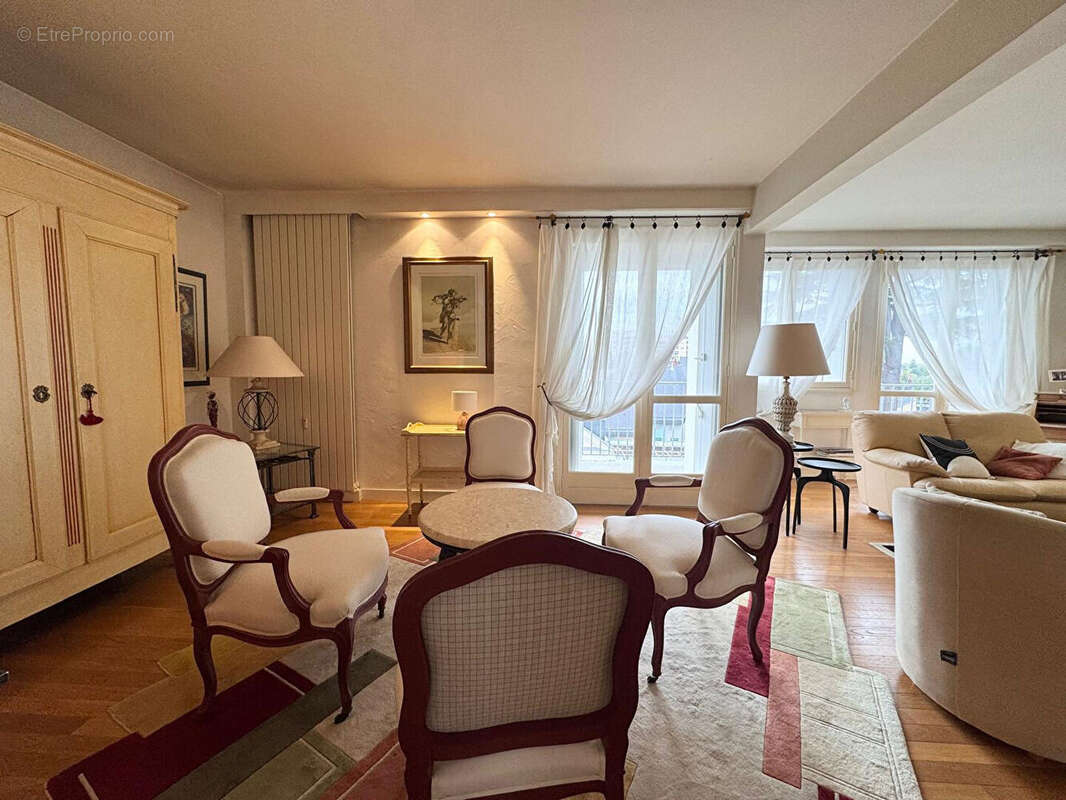 Appartement à LAVAL