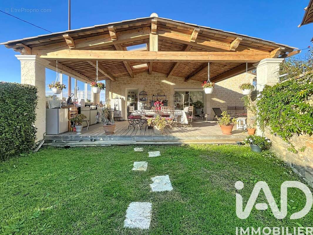 Photo 3 - Maison à LES ADRETS-DE-L&#039;ESTEREL