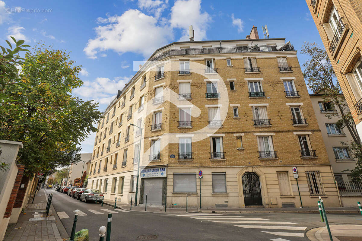 Appartement à COLOMBES