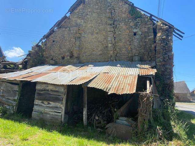 Maison à BAZOUGES-LA-PEROUSE