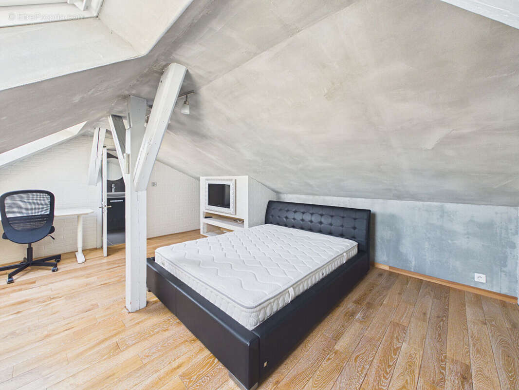 Duplex de 103.80 m² carrez en vente boulevard Clemenceau - photo 11