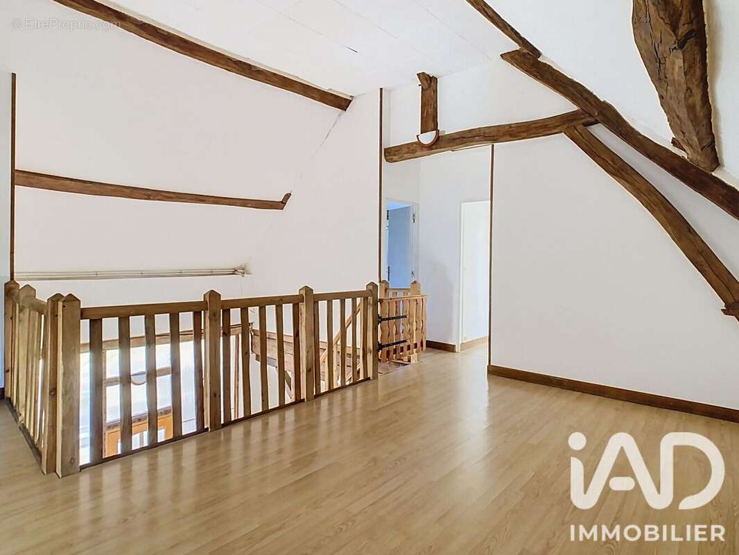 Maison 253 m² à Broyes  - photo 8