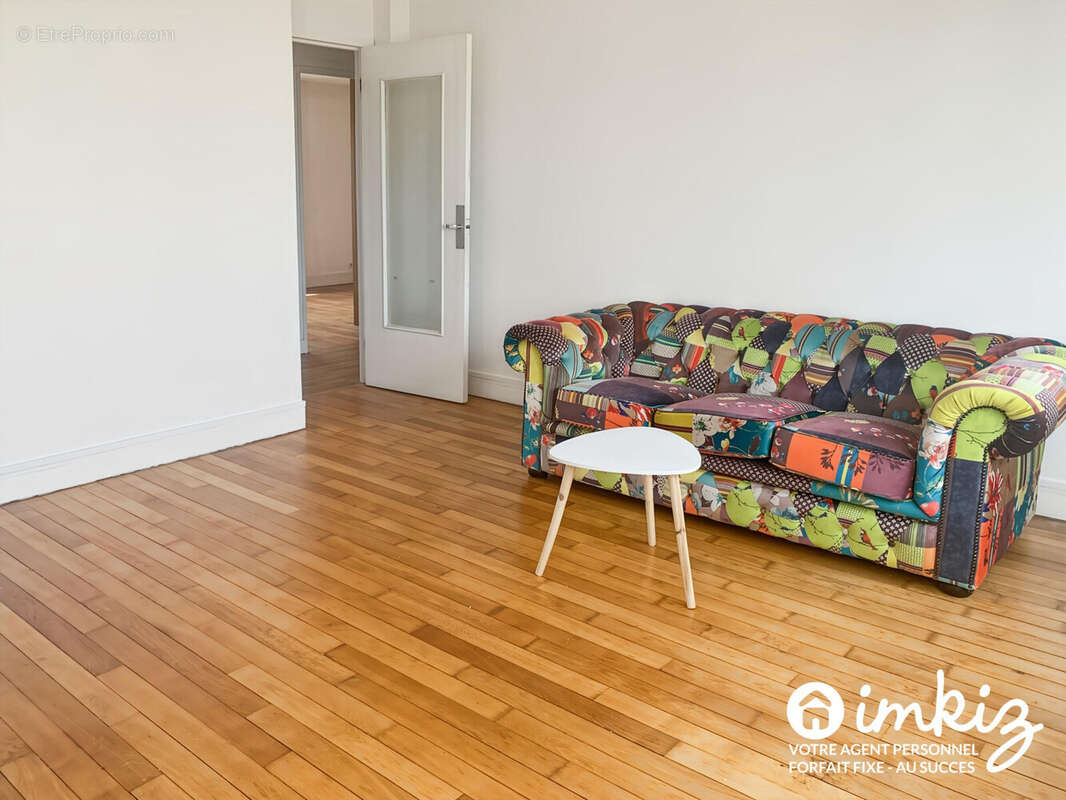 Appartement à SAINT-MAUR-DES-FOSSES