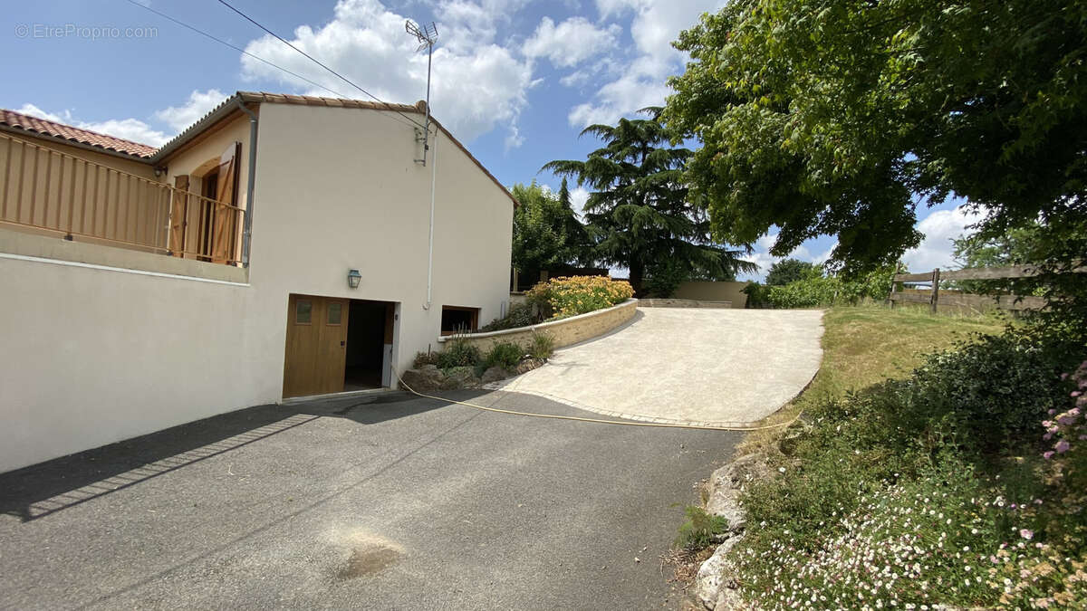 Maison à CHEFFOIS