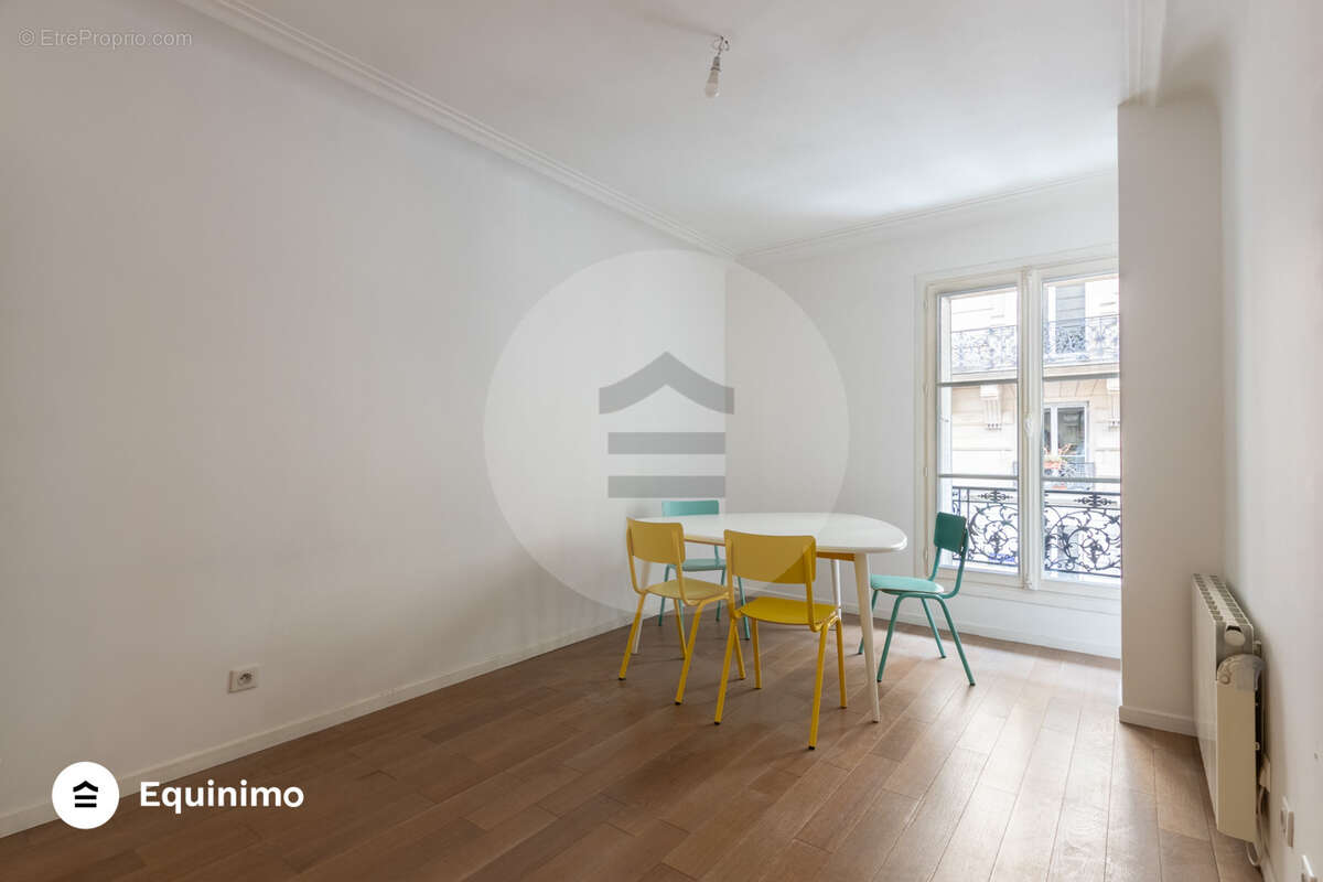 Appartement à PARIS-18E