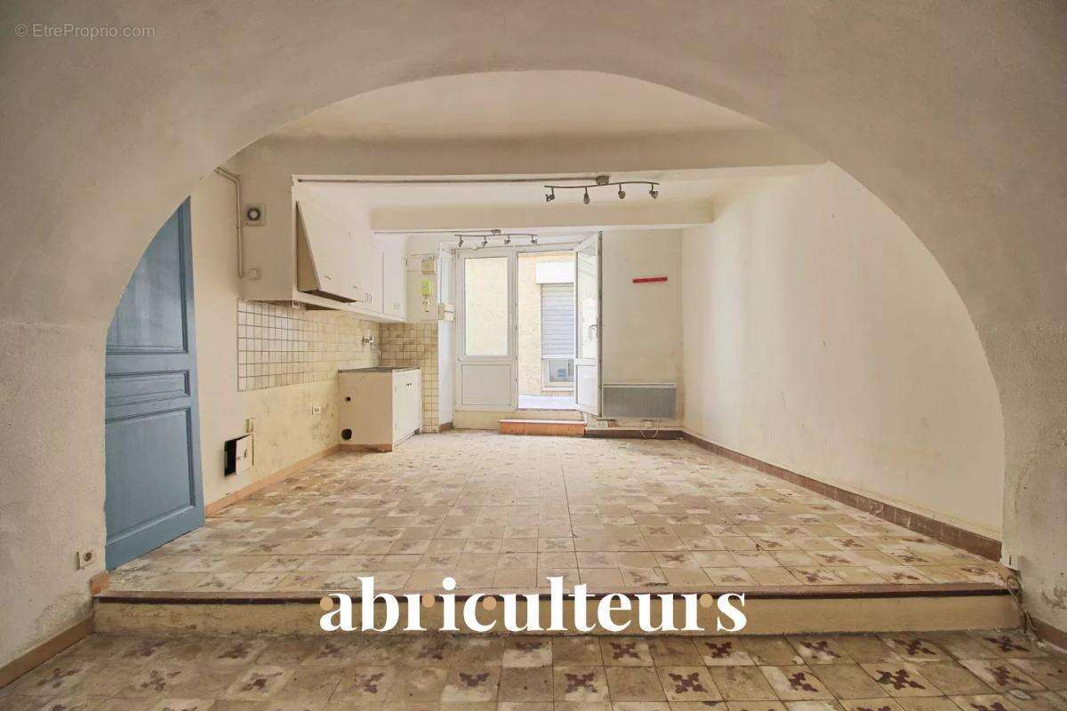 Appartement à ROGNES