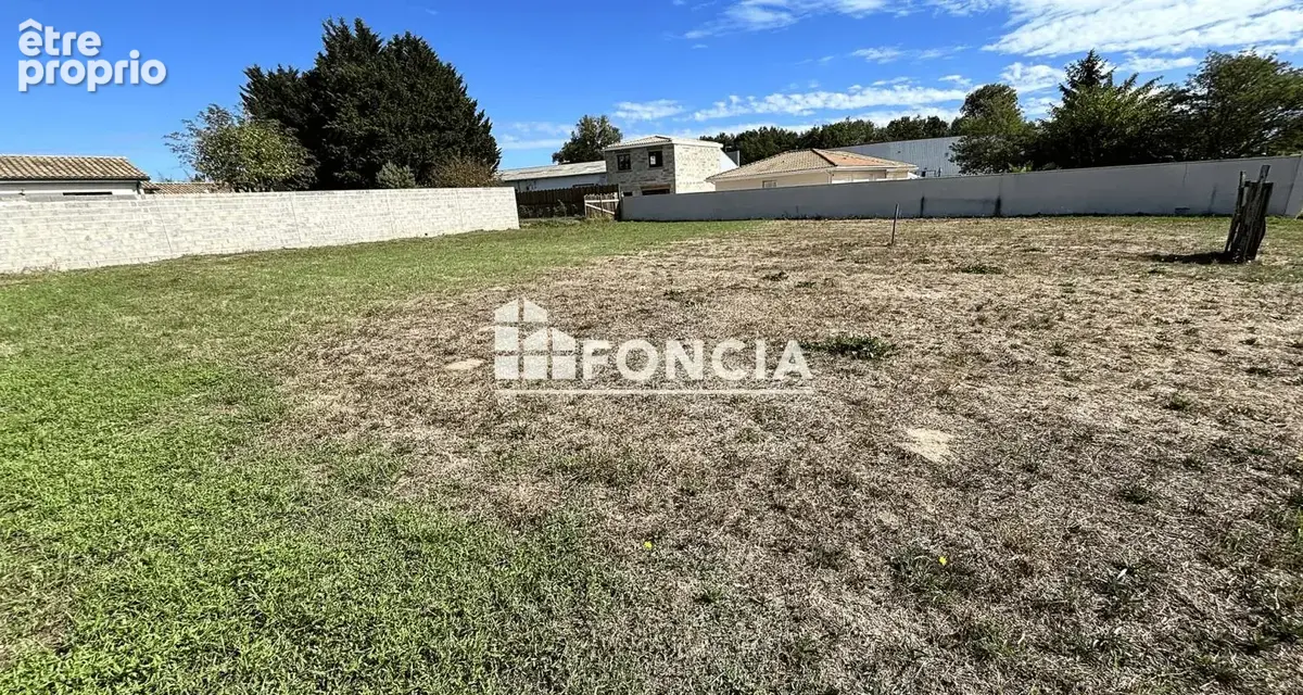 Terrain constructible 451 m² – Libre de constructeur – Saint-André-de-Cubzac - photo 2