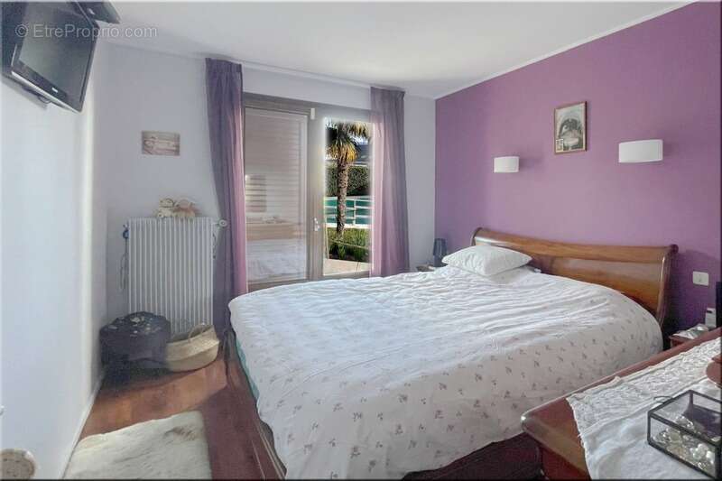 Maison à CHALLEX