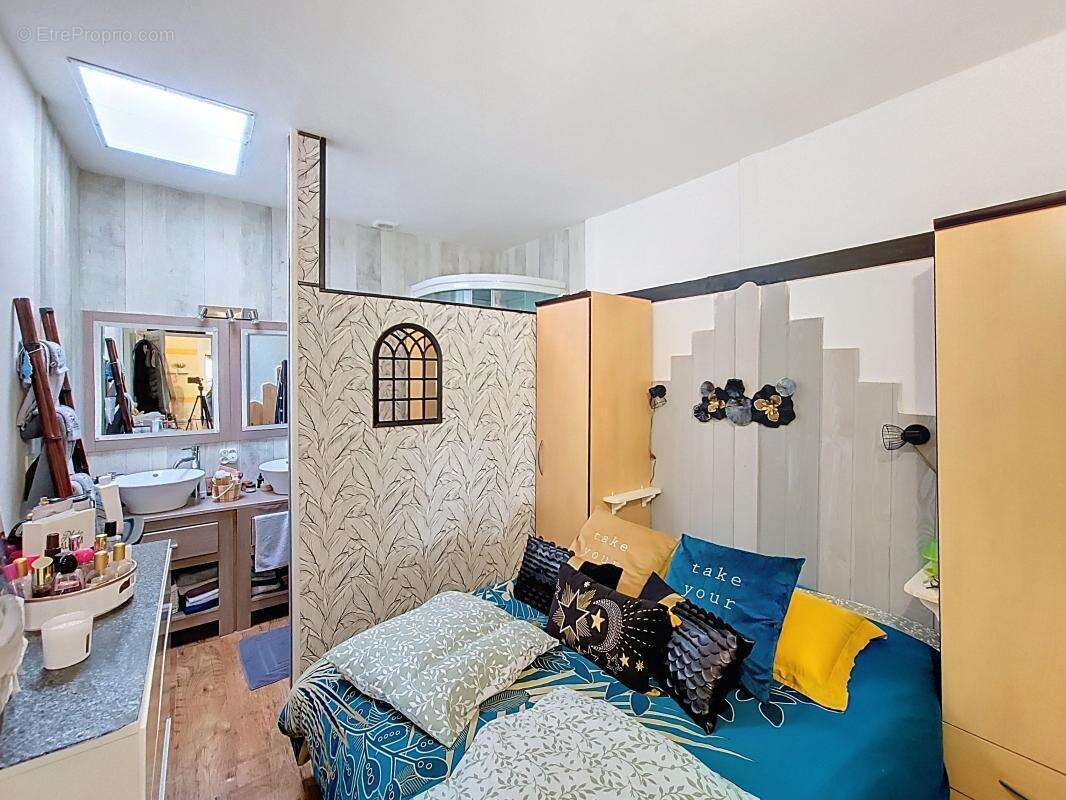 Appartement à POMAREZ