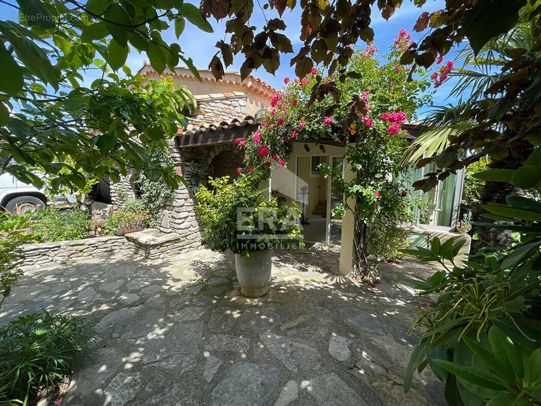 Maison à PEYRUIS