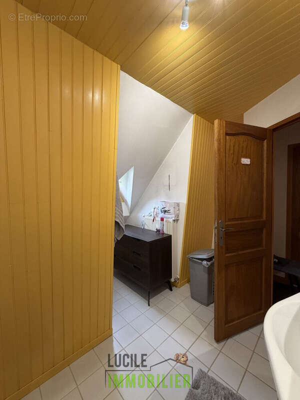 Maison de 160m² 5 - Maison à BREUIL-LE-VERT