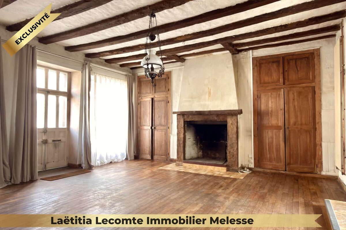 Maison à MELESSE