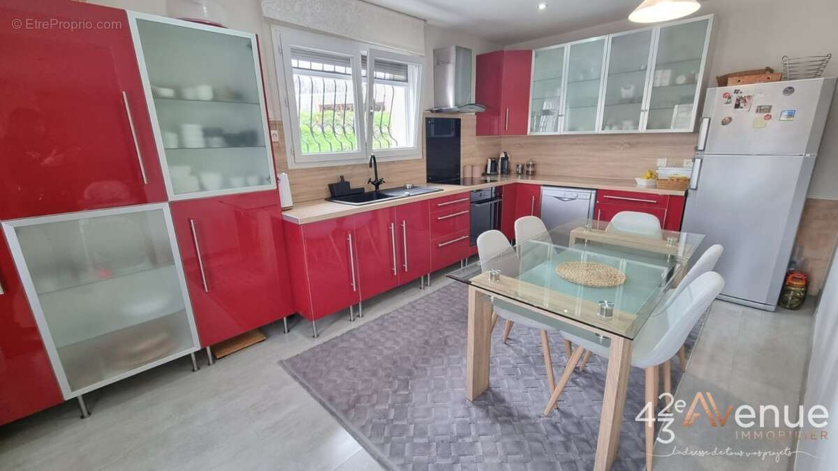 Commerce à SAINT-ETIENNE