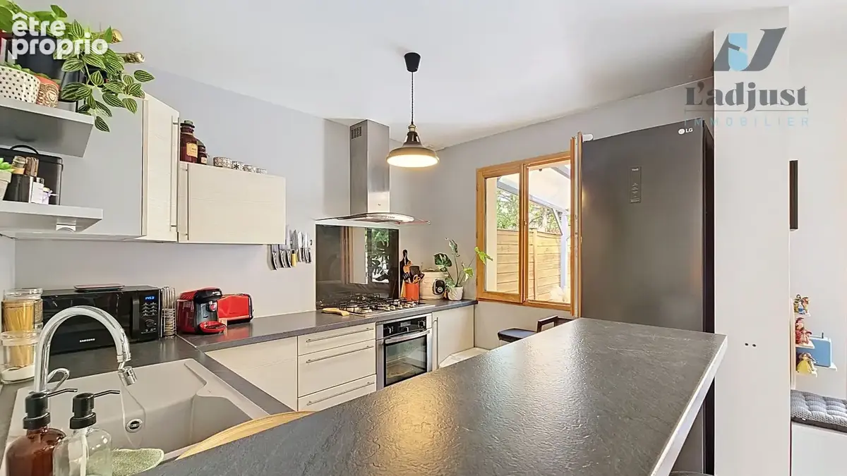 Aux portes de Moret-sur-Loing Maison avec 3 chambres, jardin, stationnements - photo 10