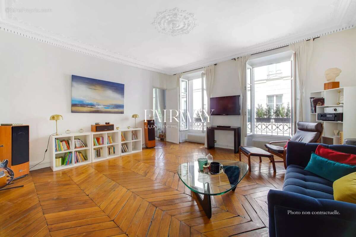 Appartement à PARIS-9E