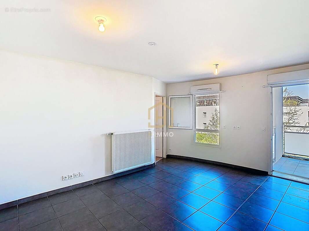 Appartement à GIERES
