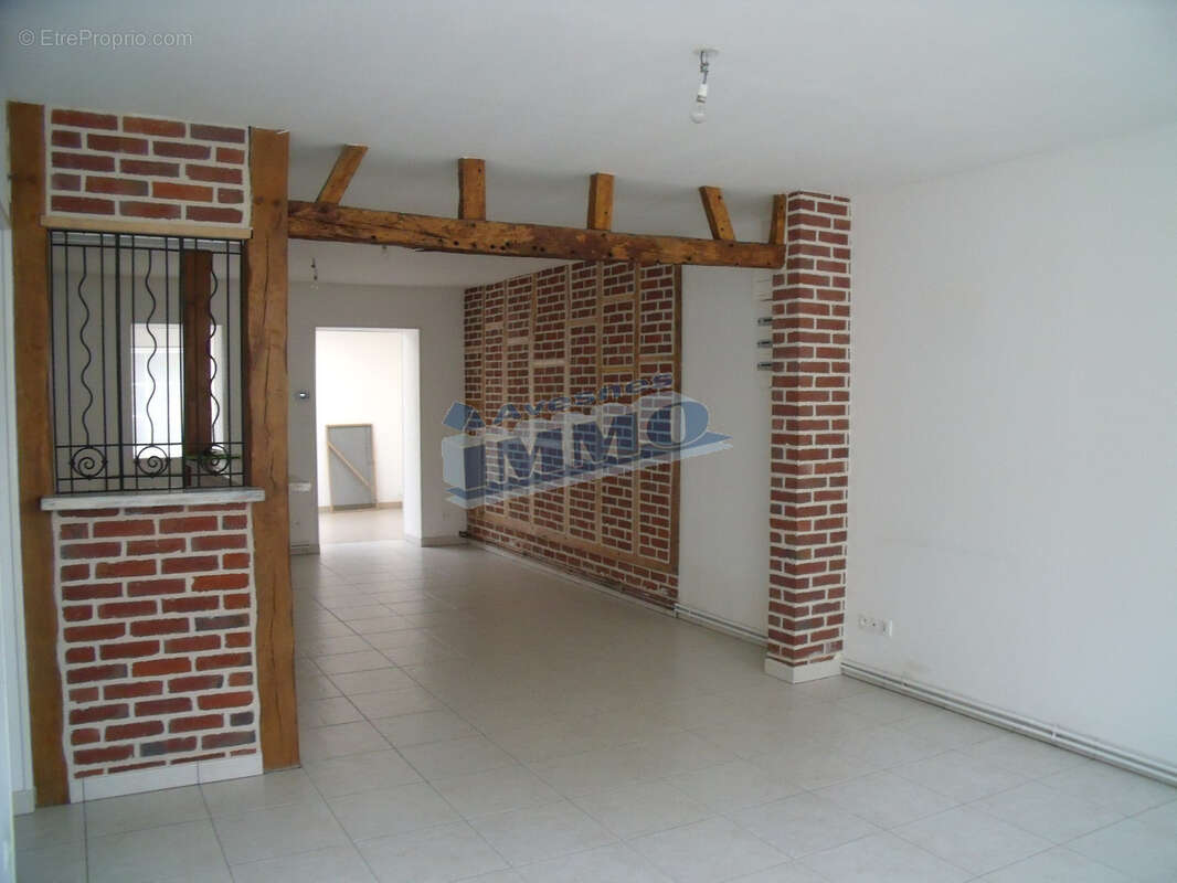 Appartement à AVESNES-LE-COMTE