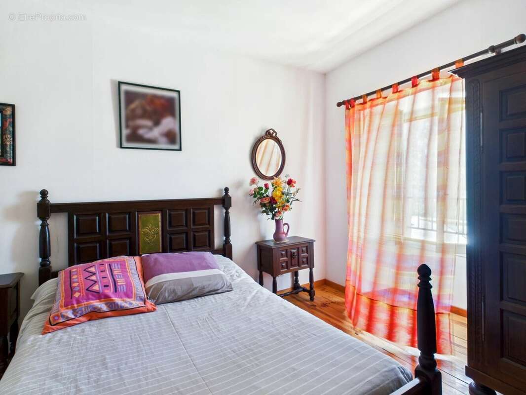 Maison de charme avec beaux volumes - photo 10