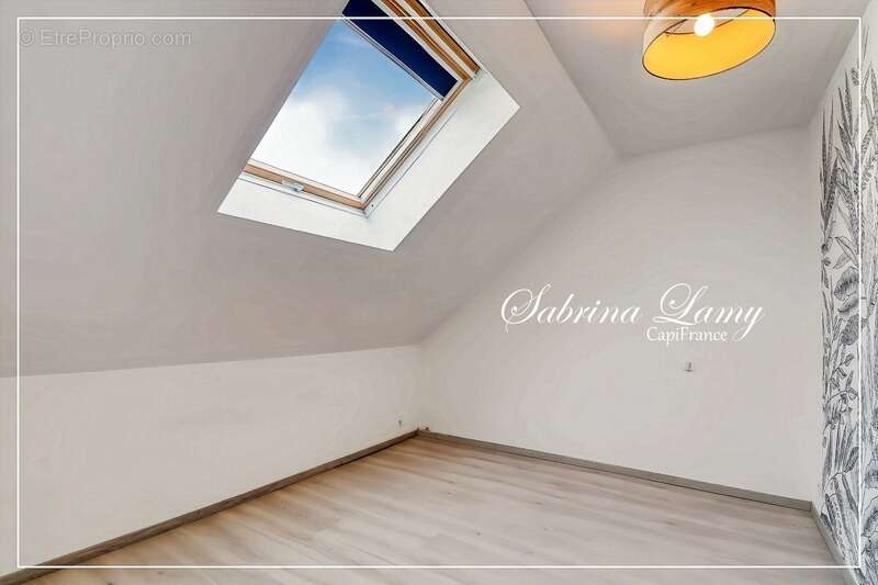 Maison à LE MESNIL-SUR-OGER