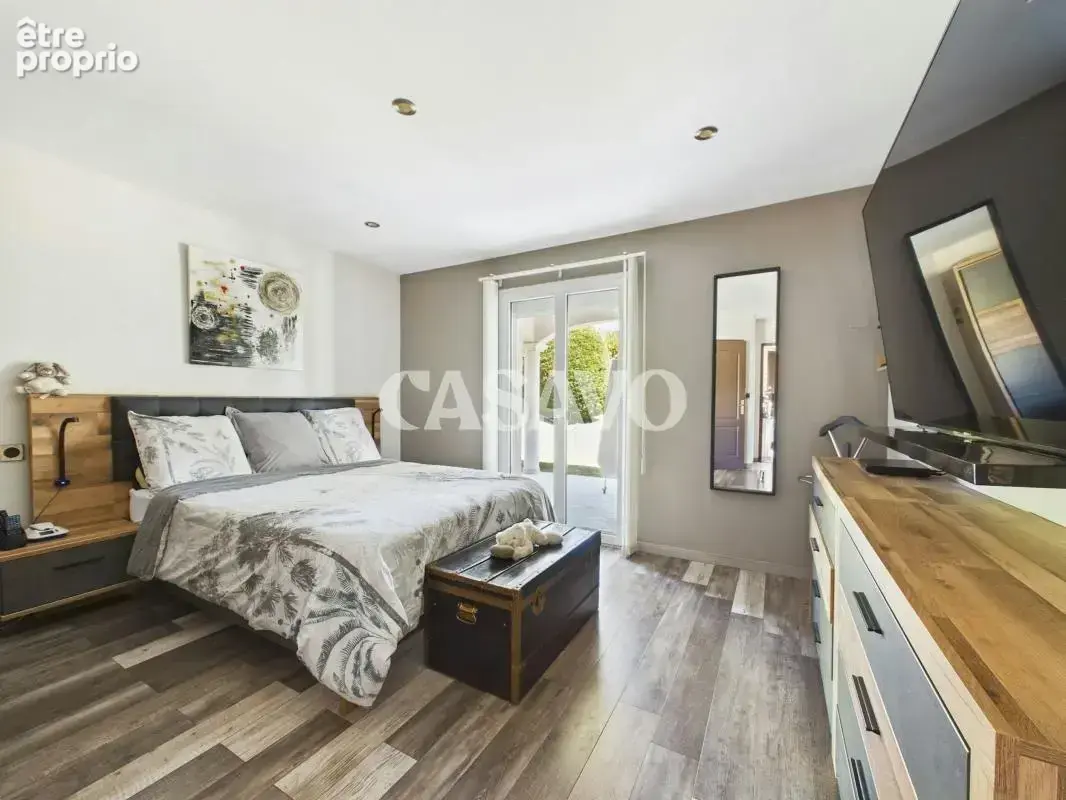 Vente Maison 8 pièces de 189m² - 01330 Sainte-Olive - photo 6