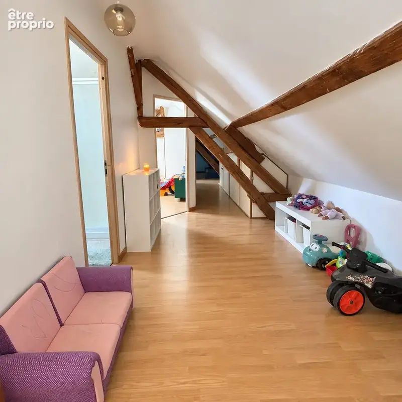 Maison 6 pièces 158 m² à vendre à Saint-Gervais-En-Valliere (71350) - photo 8