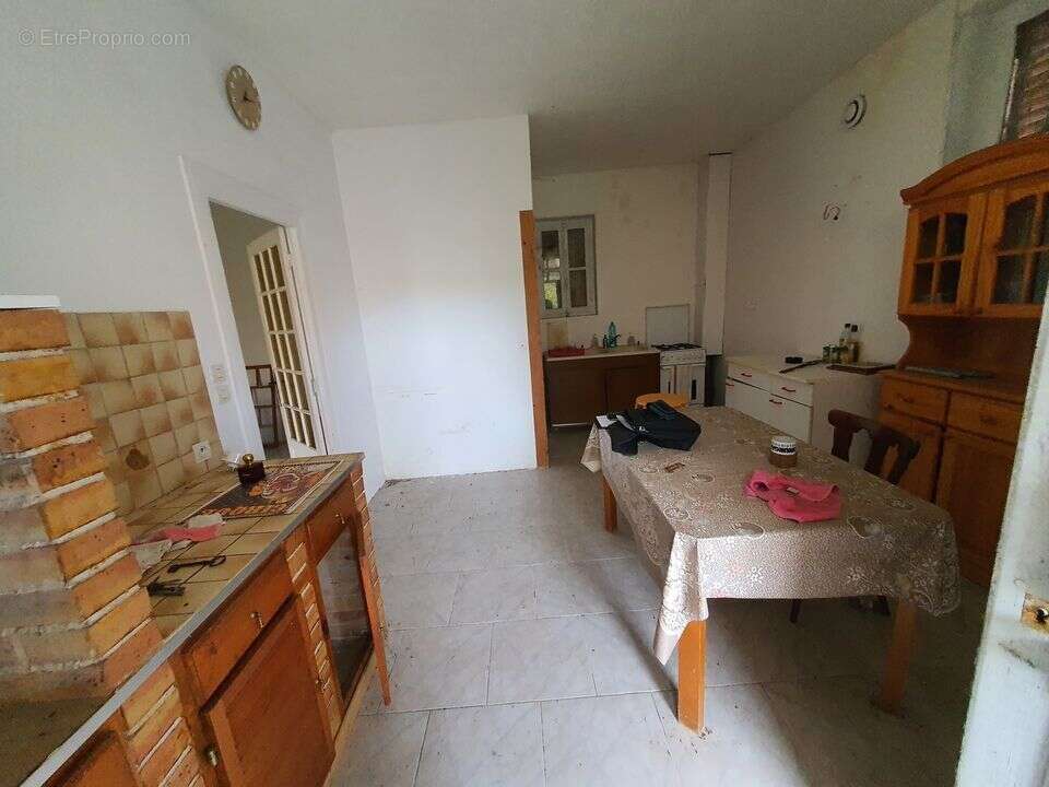 Maison à DAMPIERRE-EN-GRACAY