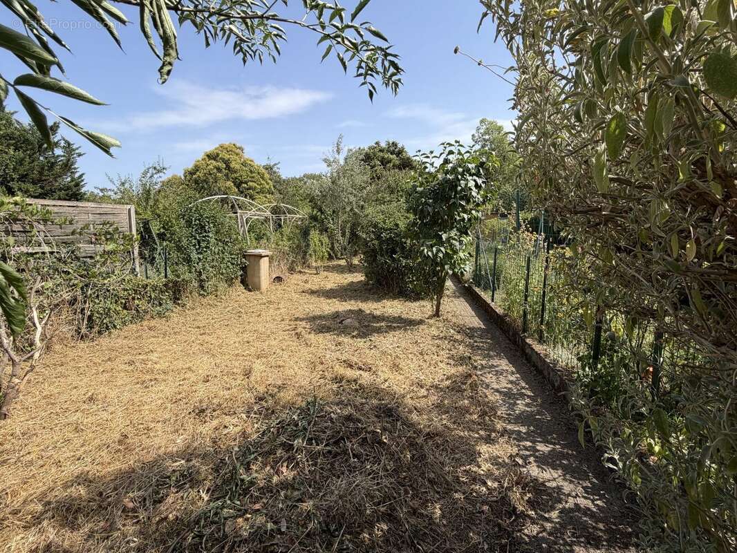Maison 65 m² à Esperaza  - photo 2