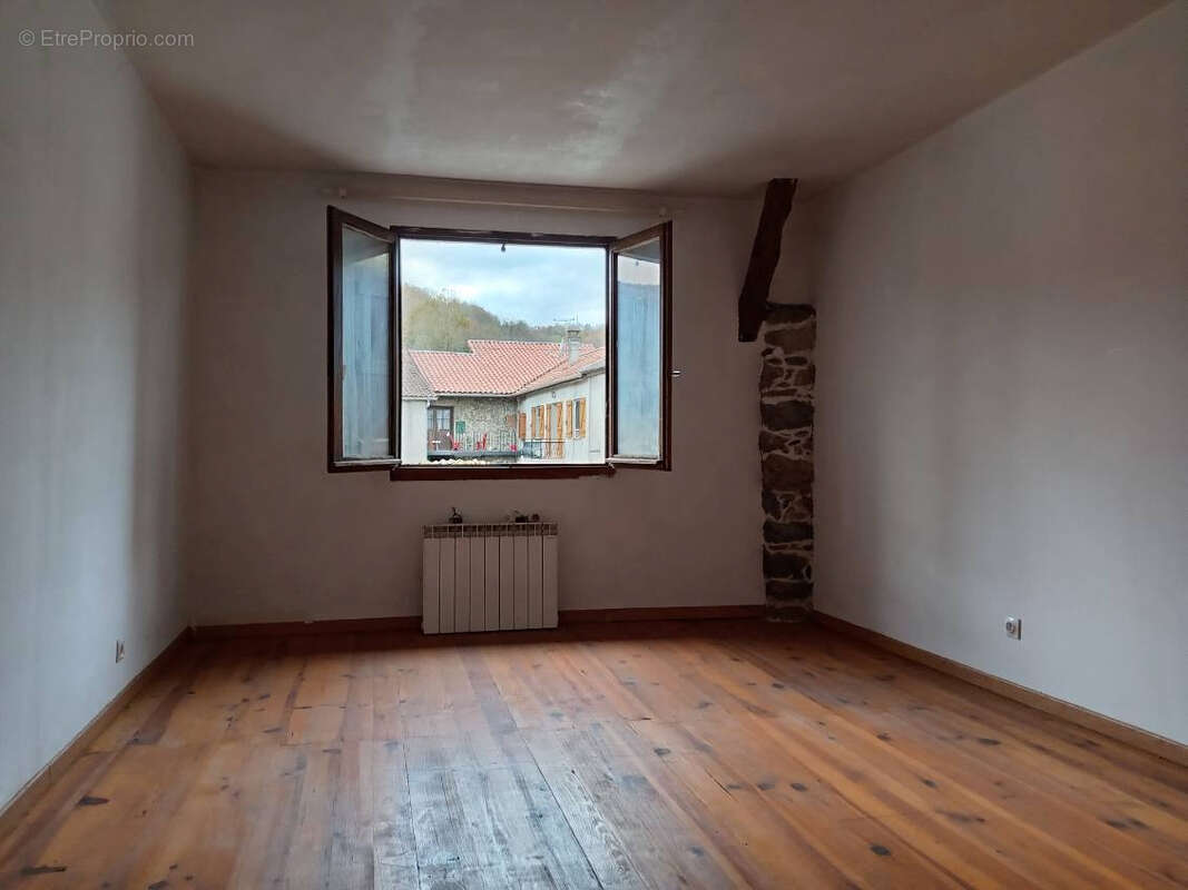 Maison à CAUMONT