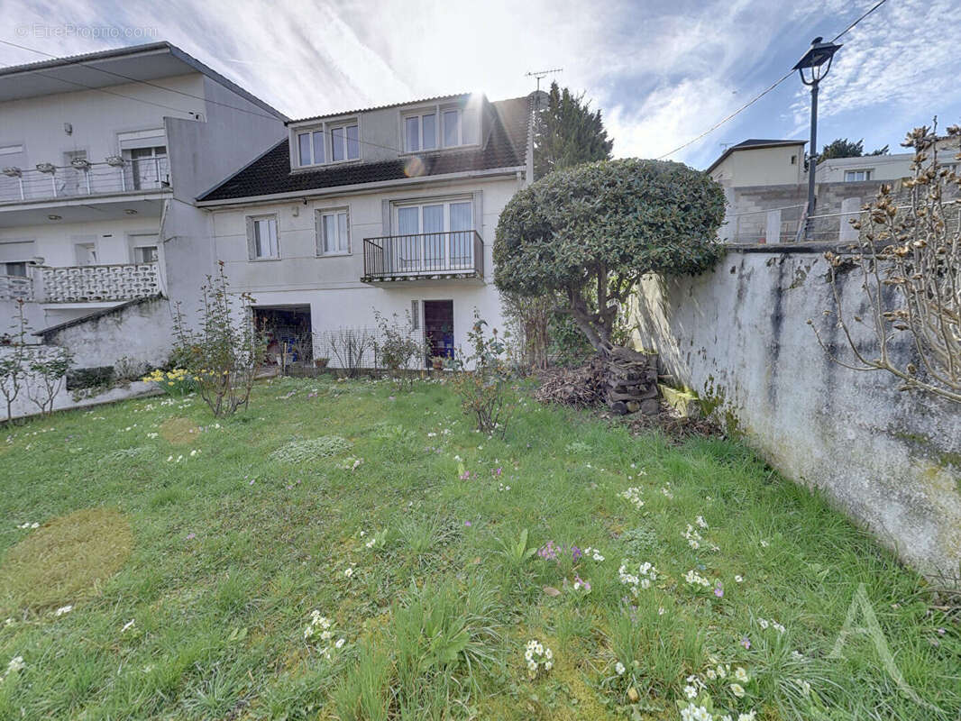 Maison à NOISY-LE-SEC