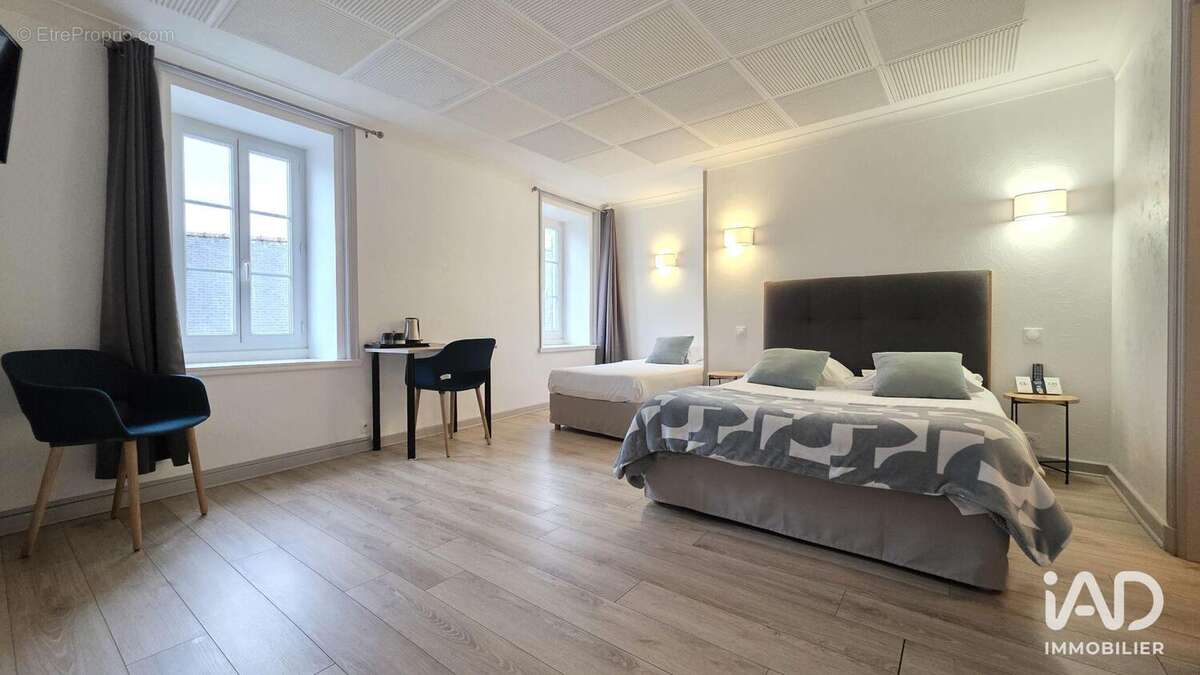 Photo 2 - Commerce à QUINTIN