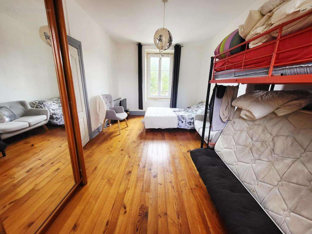 Grande maison à Guillerval avec dependances - photo 13
