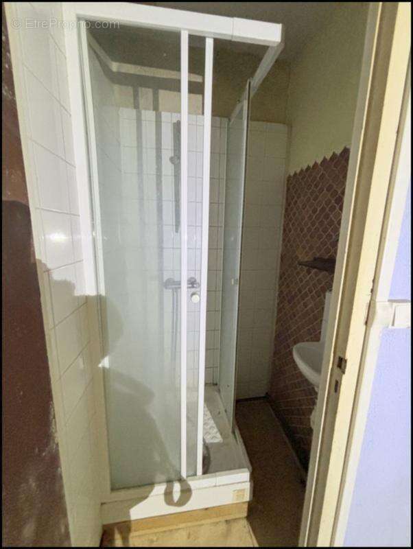 Pied à terre de 2 pièces  à CHATELUS LE MARCHEIX (23) - photo 6