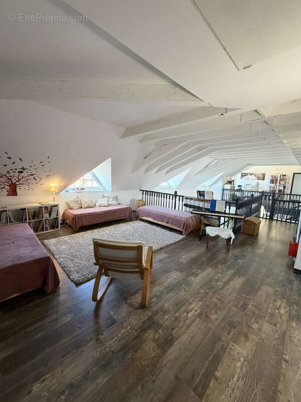 Maison à MONTROND-LES-BAINS